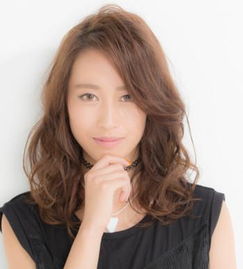 九款减龄烫发发型 时尚显嫩美美哒