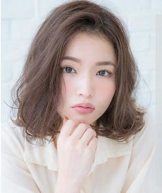 发量少的女生发型 头顶发量少适合什么发型 设计 发量少的女生发型 头顶发量少适合什么发型 设计