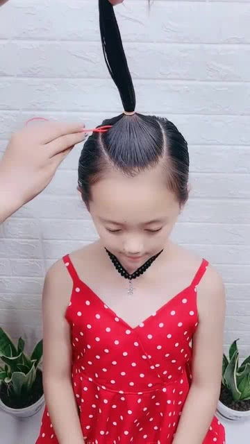 小孩美发,一款民族风十足的发型,简单又漂亮