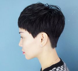 发型 2023春节流行烫 纹理