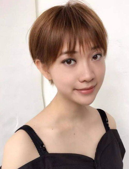 10款长脸适合的短发,彰显独特女人韵味