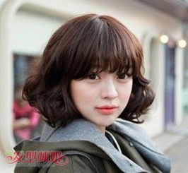 大脸脸短适合什么发型 40岁大脸适合的短发型图片 发型师姐