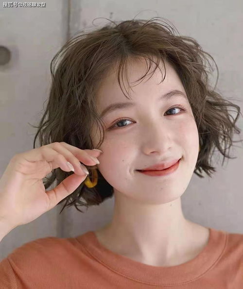 脸大脸圆适合什么发型 记住这四个瘦脸公式,大饼脸秒变瓜子脸