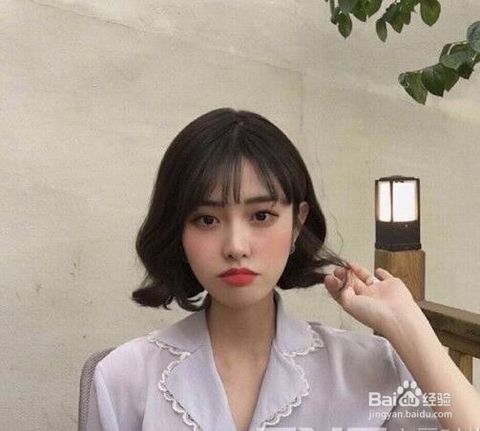 卷发短发发型盘点 烫卷后的短发更时髦