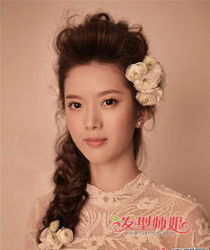大脸妹新娘适合什么盘发 大国字脸新娘盘发发型图片 发型师姐