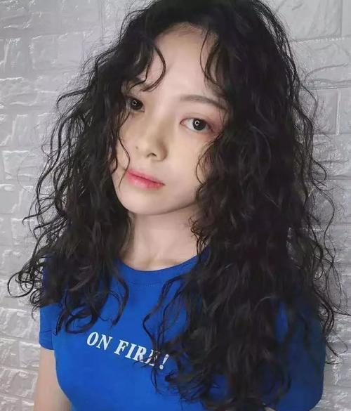 羊毛卷怎么扎好看