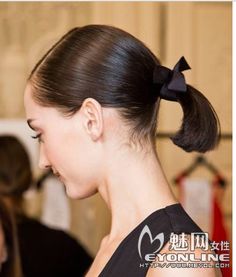 简单盘发发型扎法 欧美明星大爱的盘发 2