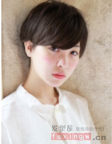 剪短发什么发型好看 魅力女生偏爱短发 