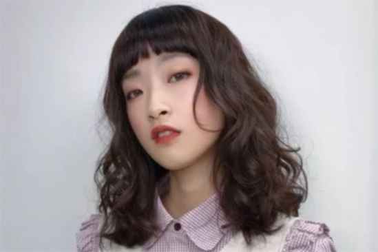 蓬松的发型叫什么？