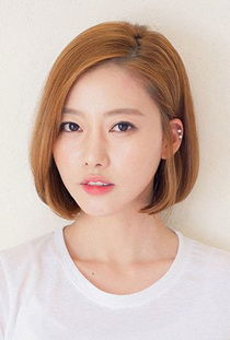 脸圆的女生适合什么发型 圆脸女生适合的染发颜色 发型师姐