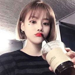 发量多的女生适合留什么样的短发呢? 发量多的女生适合留什么样的短发呢?