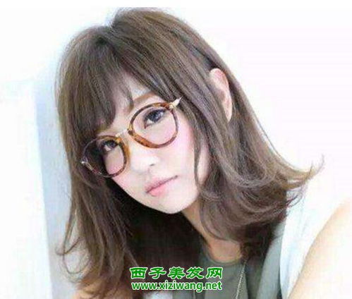 外翻中长发怎么打理好看 女生外翻中长发发型扎法效果图