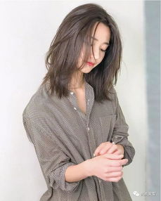 锁骨发型洋气又减龄 你觉得如何呢？(锁骨发型洋气又减龄 你觉得如何呢女生