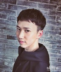 夏天最适合男生的发型推荐