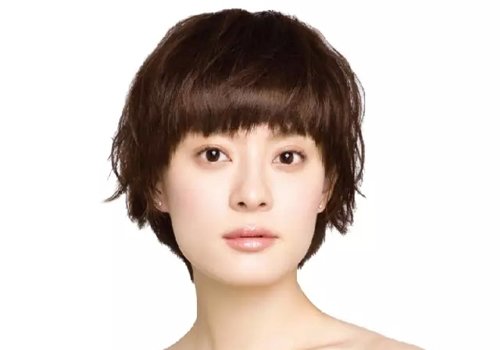 短方脸适合什么样的发型？