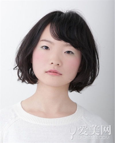 最适合方脸9款修颜短发