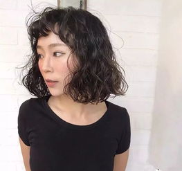短发烫发后用什么打理