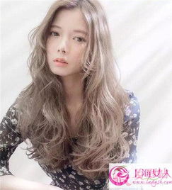 中长发烫什么发型好看 秋冬烫染发发型推荐