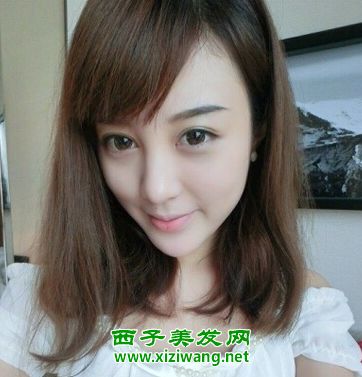齐肩内扣直发中长发发型图片