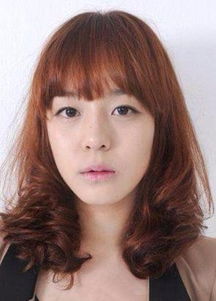 额头窄女生适合什么发型 精致脸型简单修饰