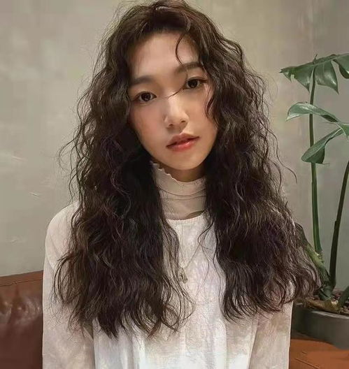 35岁左右的女性想烫发 有什么推荐吗？