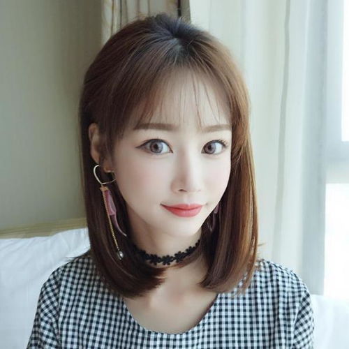 短发女生在留长发期间,最难留的过程该留怎样的发型