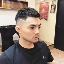 中国男士标准发型？