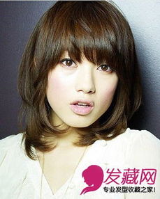 蓬松齐刘海卷发 长脸女生酒红染发显肤白 10 长脸适合发型 发藏网