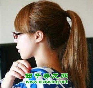 适合高中女生流行发型图片 示范校花清新发型打造