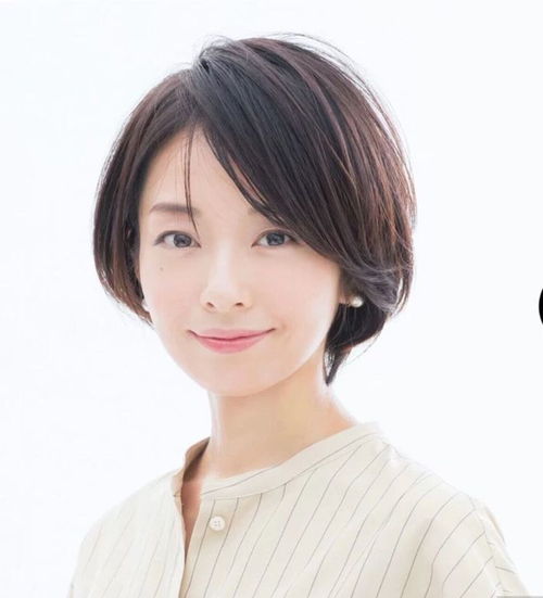 50岁后留披肩发就是 装嫩 奶奶辈留的发型,究竟取决于什么
