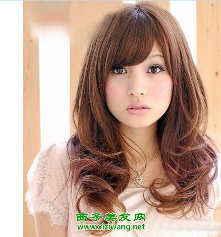 适合大饼脸的女生发型