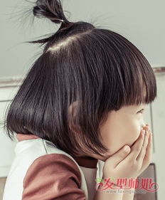 八岁小孩子短头发怎么一步一步的扎好看 发型师姐