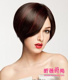 沙宣短发发型图片 女生最好看的时尚沙宣短发 