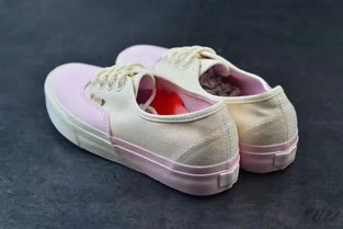今年真的是Vans年 一大堆工厂转型开始做Vans 当然做的最好的还是那一两家