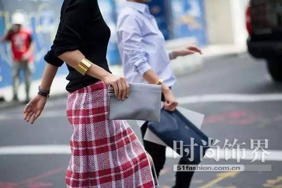 法国女人只需要10件衣,你需要几个包 组图