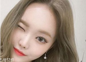 哪种颜色的头发显皮肤白 染什么颜色头发显皮肤白