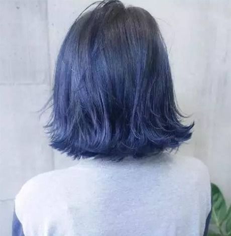 黑枸杞泡水的颜色蓝色